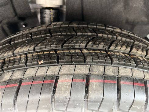 New 2026 Jeep Grand Cherokee Altitude image 24