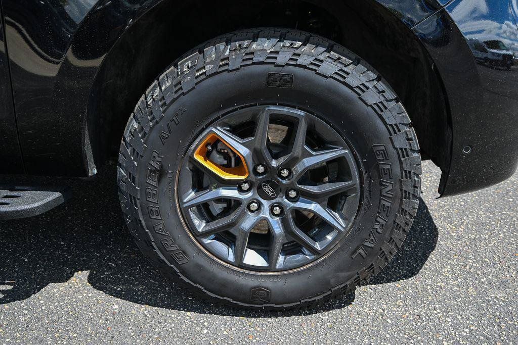 Used 2025 Ford Expedition Tremor AWD/4WD image 15