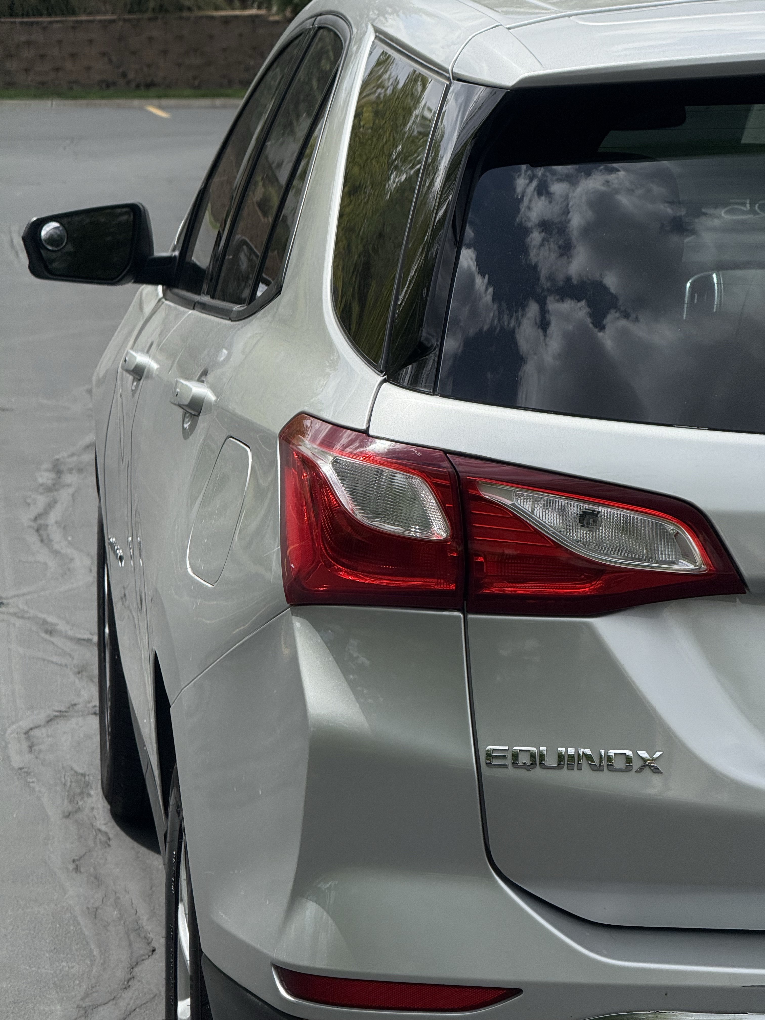 Used 2019 Chevrolet Equinox LS AWD/4WD image 19