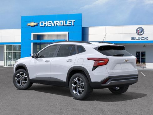 New 2026 Chevrolet Trax LT w/ LT Convenience Package FWD image 26
