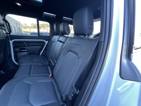Certified 2023 Land Rover Defender 110 V8 image 32