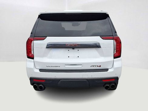 Used 2022 GMC Yukon AT4 image 6