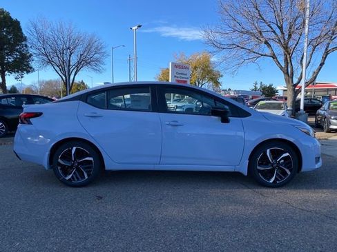 New 2025 Nissan Versa SR w/ Trunk Package image 6