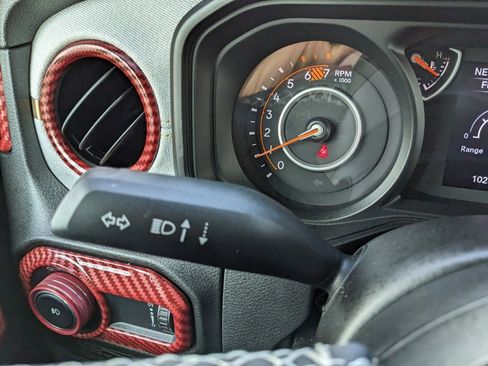 Used 2025 Jeep Wrangler Willys image 50