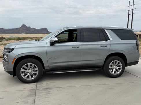 Used 2025 Chevrolet Tahoe Premier RWD image 5
