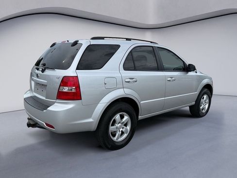 Used 2009 Kia Sorento LX RWD image 5