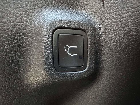 Used 2022 Jeep Compass Latitude w/ Convenience Group image 16