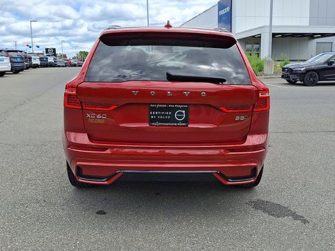 Certified 2024 Volvo XC60 B5 Plus AWD/4WD image 6