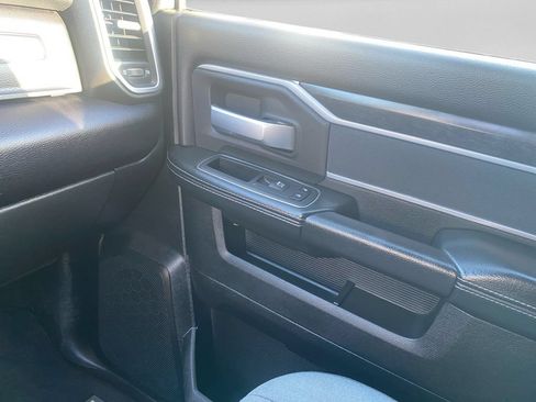 Used 2024 RAM 2500 Big Horn AWD/4WD image 19