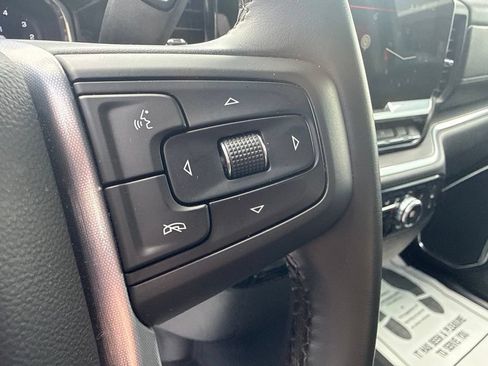Used 2026 GMC Sierra 1500 SLT AWD/4WD image 13