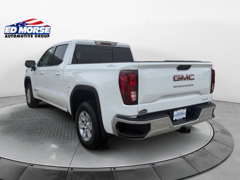 New 2025 GMC Sierra 1500 SLE w/ Preferred Package AWD/4WD image 3