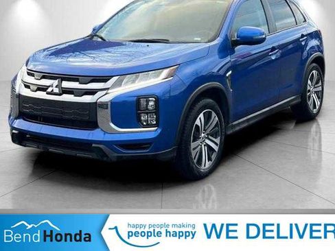 Used 2024 Mitsubishi Outlander Sport SE image 1