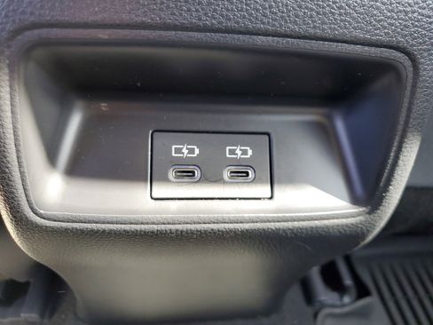 Used 2025 Toyota Corolla LE image 12