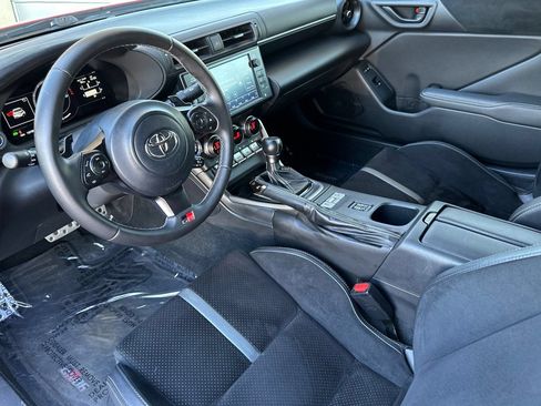 Used 2024 Toyota GR86 Premium w/ Performance Package RWD image 9
