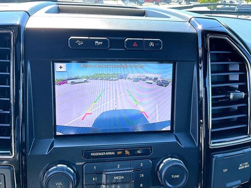 Used 2019 Ford F150 XLT w/ Equipment Group 302A Luxury AWD/4WD image 15