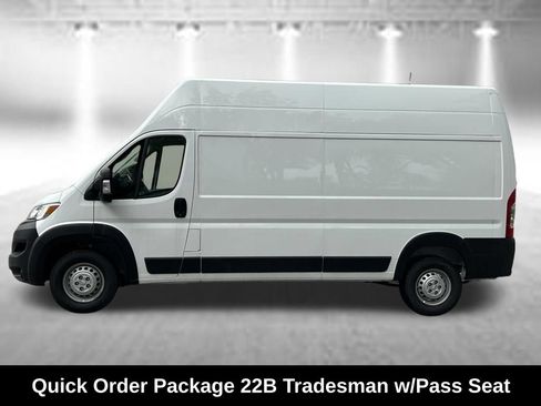 Used 2024 RAM ProMaster 3500 w/ Convenience Group FWD image 3