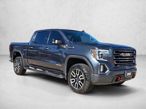 Used 2021 GMC Sierra 1500 SLT image 3