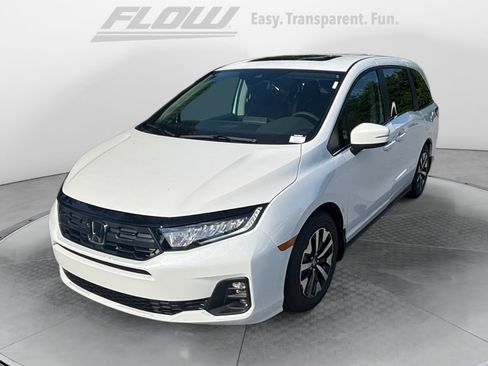 New 2026 Honda Odyssey Elite image 3