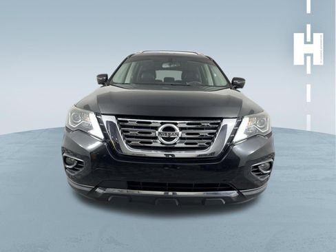 Used 2020 Nissan Pathfinder Platinum FWD image 3