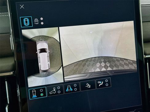 New 2026 GMC Yukon Denali Ultimate w/ LPO, Floor Liner Package AWD/4WD image 8