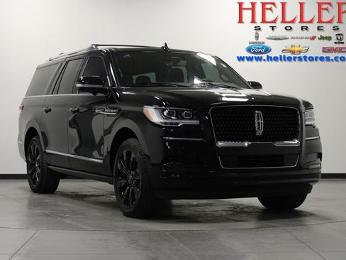 Used 2024 Lincoln Navigator L Reserve AWD/4WD image 1