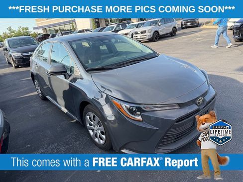 Used 2025 Toyota Corolla LE FWD image 3