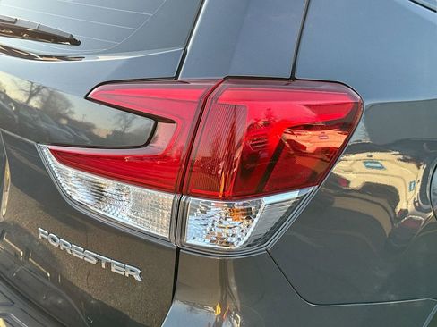 Used 2023 Subaru Forester image 31
