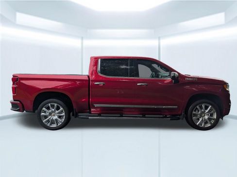Used 2023 Chevrolet Silverado 1500 High Country w/ High Country Premium Package AWD/4WD image 7