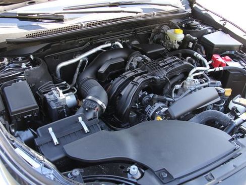 Certified 2025 Subaru Outback Premium AWD/4WD image 15