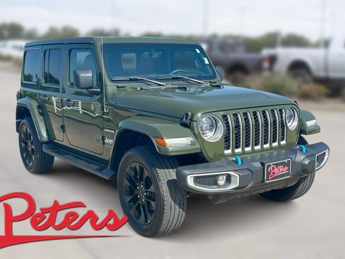 Used 2023 Jeep Wrangler Unlimited Sahara AWD/4WD image 1