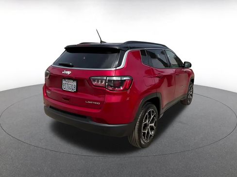 Used 2025 Jeep Compass Limited AWD/4WD image 14