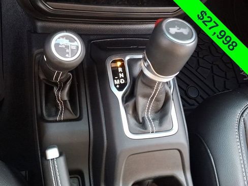 Used 2023 Jeep Wrangler Unlimited Sahara w/ Cold Weather Group AWD/4WD image 15
