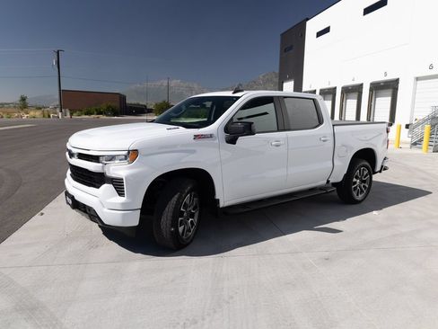 Used 2024 Chevrolet Silverado 1500 RST AWD/4WD image 5