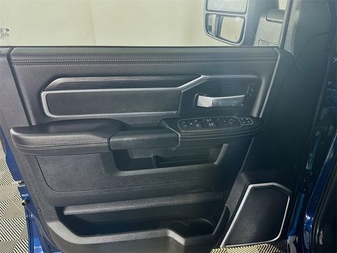Used 2024 RAM 3500 Laramie w/ Night Edition image 25