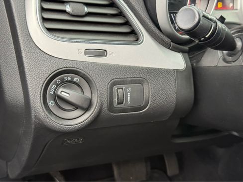 Used 2017 Dodge Journey SE FWD image 14