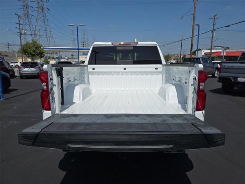 Certified 2023 Chevrolet Silverado 1500 RST w/ Convenience Package II AWD/4WD image 18