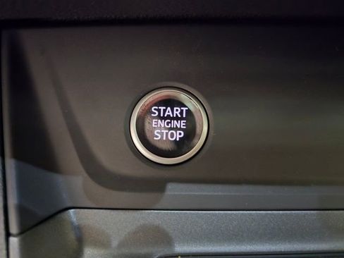 Certified 2025 Audi Q3 2.0T Premium w/ Convenience Package image 26