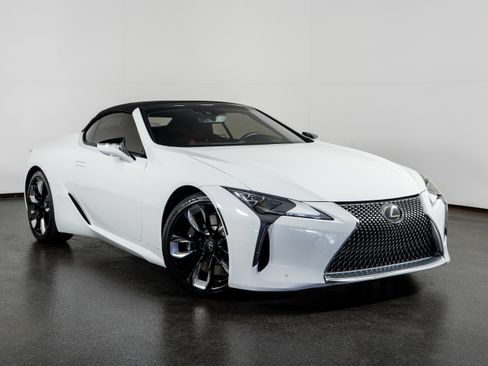 Used 2024 Lexus LC 500 Convertible image 4