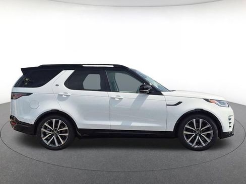 Used 2026 Land Rover Discovery Limited Edition AWD/4WD image 4