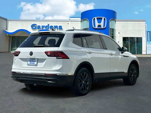 Used 2024 Volkswagen Tiguan SE FWD image 6