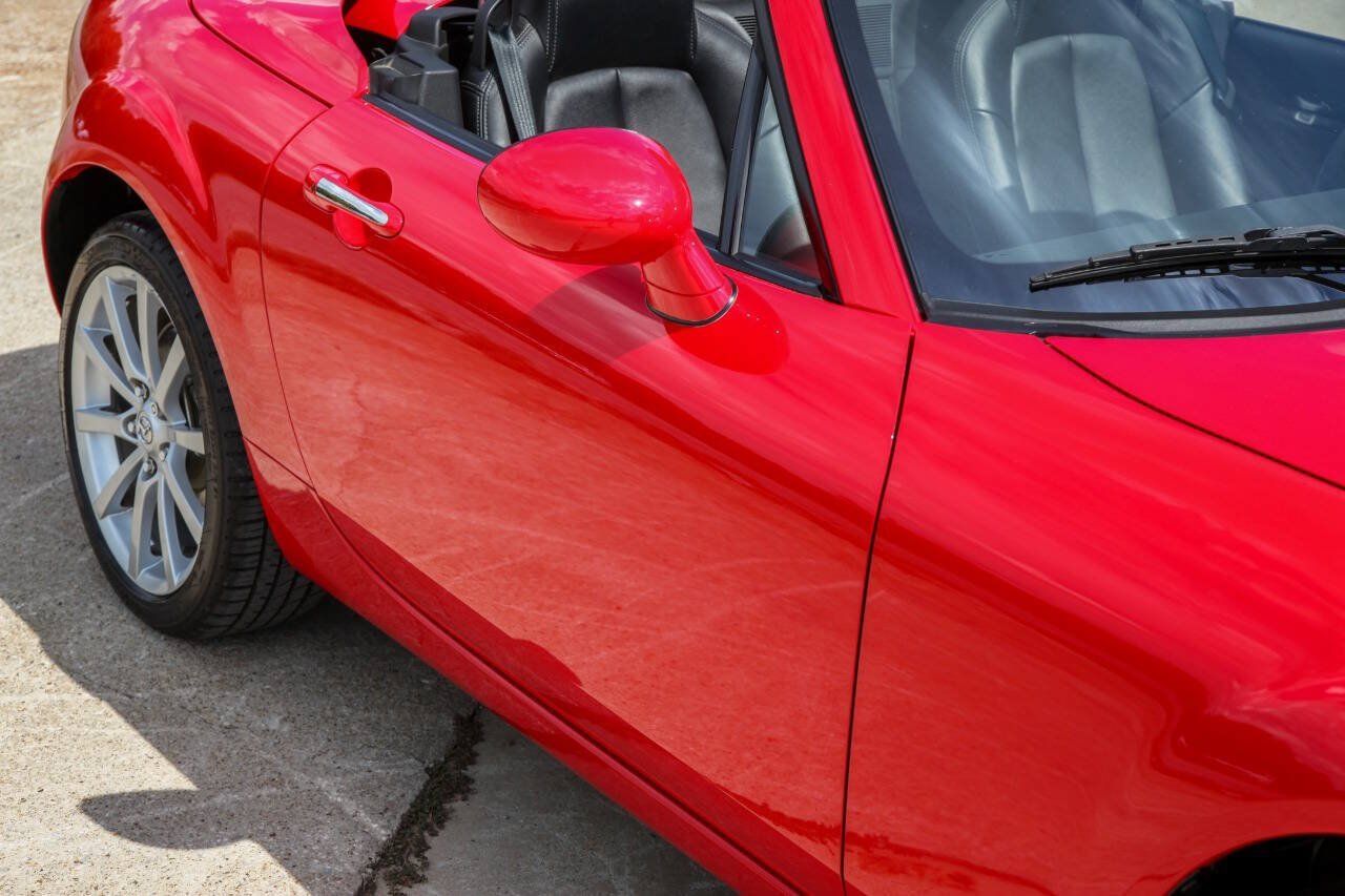 Used 2007 MAZDA MX-5 Miata Grand Touring w/ Premium Pkg RWD image 26