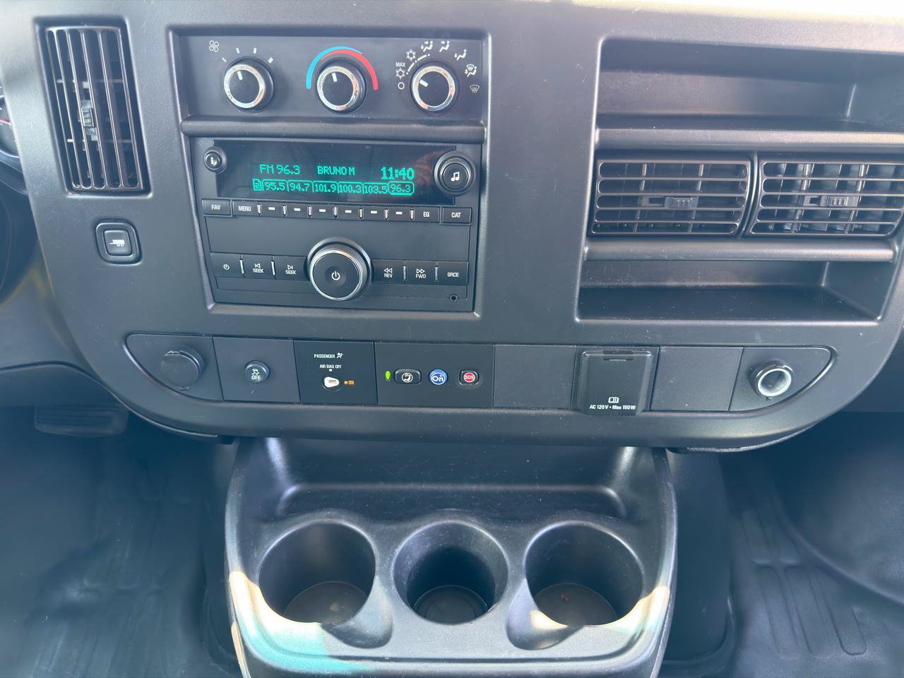 Used 2020 Chevrolet Express 2500 w/ Driver Convenience Package RWD image 20