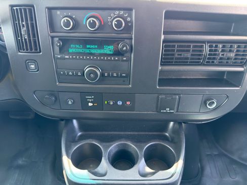 Used 2020 Chevrolet Express 2500 w/ Driver Convenience Package RWD image 20