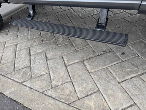 Used 2025 Ford F150 XL image 6