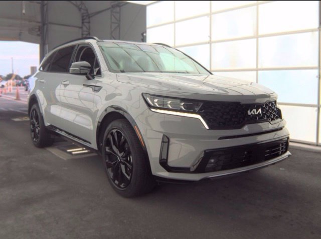 Certified 2023 Kia Sorento SX FWD image 3