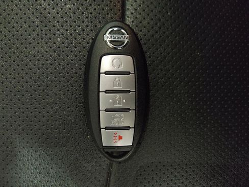 Used 2018 Nissan Altima 3.5 SL image 32