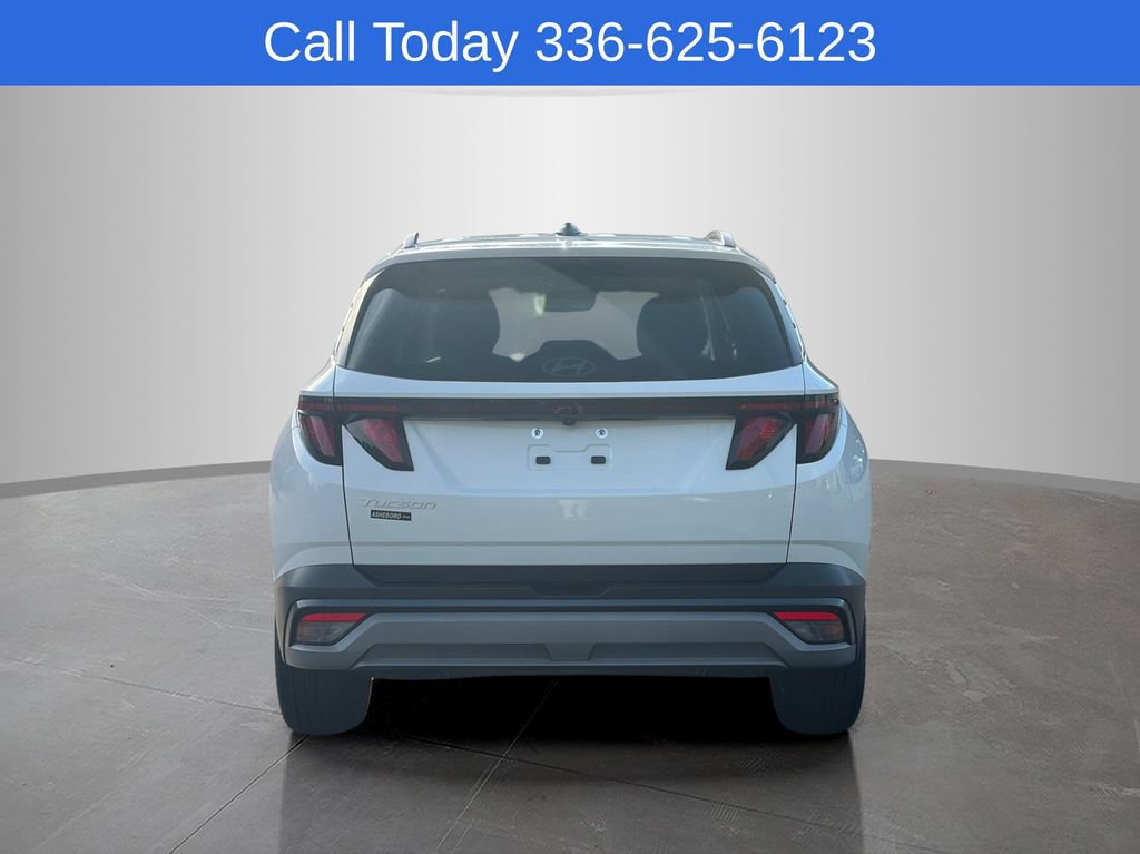 Used 2025 Hyundai Tucson SEL FWD image 4