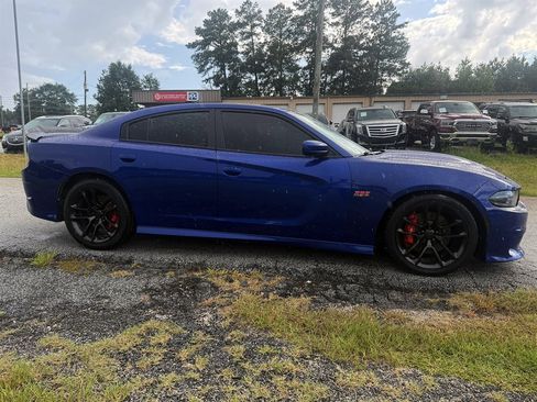 Used 2021 Dodge Charger Scat Pack RWD image 3