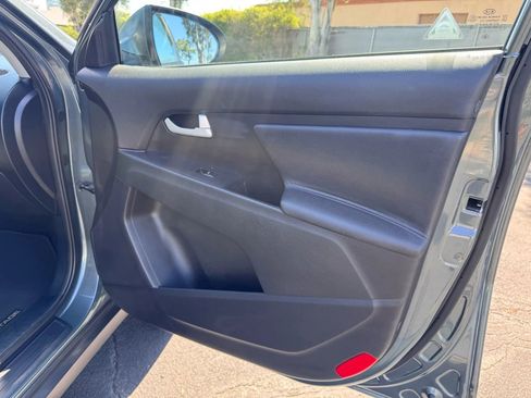 Used 2015 Kia Sportage LX image 24