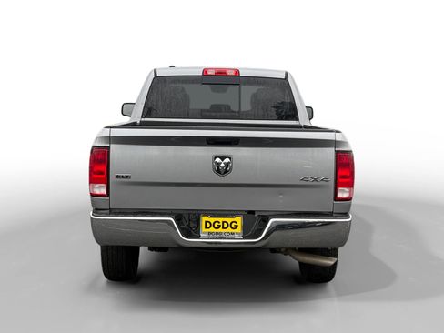 Used 2020 RAM 1500 Classic SLT image 4